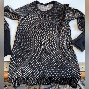 Lululemon Lululemon Swiftly Tech LS 2.0 Size 4 Grid Warp Black